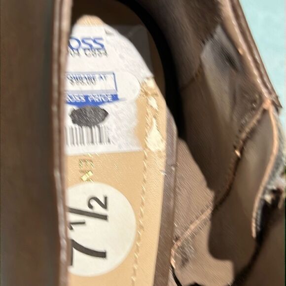 BCBGeneration Ilepsie Peep Toe Heels Size 7.5.  B54 - Picture 5 of 12